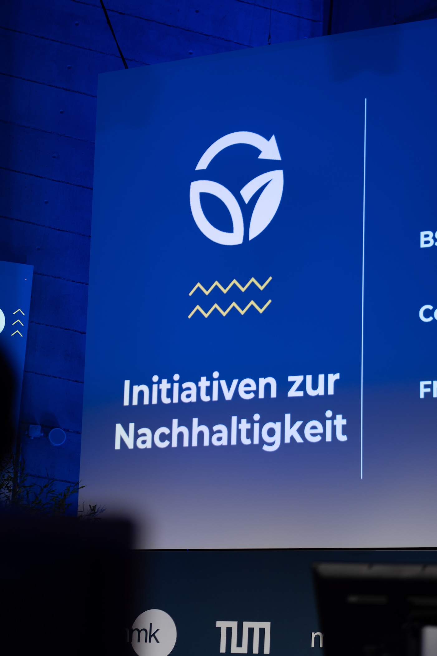 Blaues Display mit dem Text 